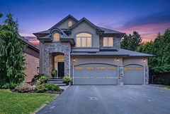 39 Maplevale Drive, Hamilton, ON L9G 0C3