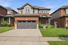 17 Udell Way, Grimsby, ON L3M 0A5