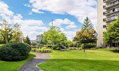 158A McArthur Avenue 1105, Vanier and Kingsview Park, ON K1L 8E7