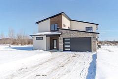 28 Fraser Drive, Quinte West, ON K0K 1E0