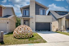 2104 Evans Boulevard, London South, ON N6M 0J6