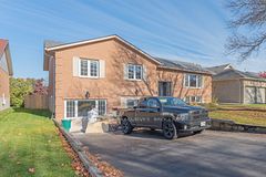 79 Barker Drive 2, Kingston, ON K7K 6X8