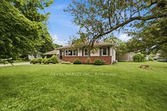 16 Carrington Court, Hamilton, ON L9A 4N6