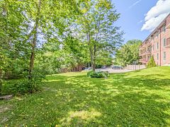 38 Monck Road 101, Bracebridge, ON P1L 1P4