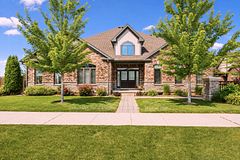 39 Kay Crescent 1, Guelph, ON N1L 0N5