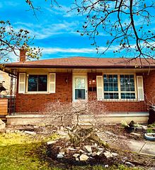 2 Shetland Crescent, St. Catharines, ON L2P 3P7