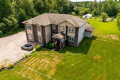 512 Salter Street S, West Nipissing, ON P2B 2T4