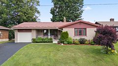 227 15th Avenue, Hanover, ON N4N 3E1