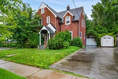 55 Maple Street, St. Catharines, ON L2R 2A8
