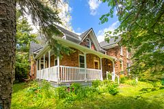 2345 Hughes Road, Kingston, ON K7L 4V3