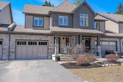 5 Brookside Crossing, Huntsville, ON P1H 1C9