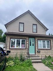 63 Dolphin Street, Port Colborne, ON L3K 2J4