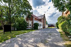 132 King Street, Kawartha Lakes, ON K0M 2T0