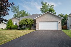 1274 Daprat Avenue, Cornwall, ON K6H 6N9