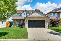 45 Riverbank Drive, St. Thomas, ON N5P 4M8