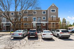 260 Fenerty Court 4, Kanata, ON K2L 3A7