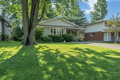 678 Carnaby Street, Kingston, ON K7M 5M7