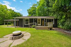 4895 LAKESHORE Road A17, Plympton-Wyoming, ON N0N 1J6