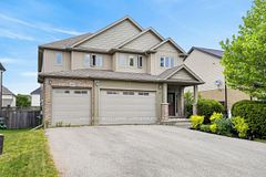 2200 Dogwood Crescent, London South, ON N6K 5C6