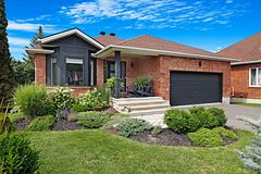 910 Sandy Forest Place, Blossom Park - Airport and Area, ON K1V 1R5