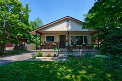 781 Dickens Avenue, Elmvale Acres and Area, ON K1G 2X9