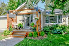 250 Wellington Street, Gananoque, ON K7G 1B8