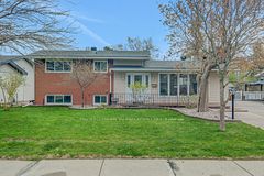 1156 Deer Park Road W, Cityview - Parkwoods Hills - Rideau Shore, ON K2E 6H3