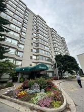 744 Wonderland Road S 1208, London South, ON N6K 4K3