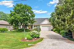 4710 Lakeside Street, Plympton-Wyoming, ON N0N 1J6