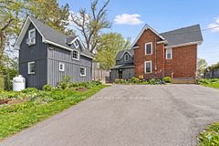 348 Donald B. Munro Drive #2, Carp - Huntley Ward, ON K0A 1L0