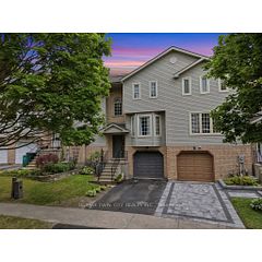 692 Grange Crescent, Waterloo, ON N2T 2L8