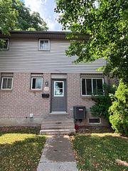 490 Third Street 40, London East, ON N5V 4A2