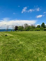 33 Prinyers Cove Crescent, Prince Edward County, ON K0K 2T0