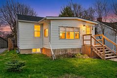 77 Portsmouth Avenue, Kingston, ON K7M 1V4