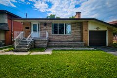 138 Rifle Range Road, Hamilton, ON L8S 3B6