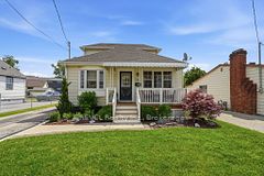 180 Louth Street, St. Catharines, ON L2S 2R3
