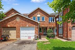 8 Southport Drive, Hunt Club - South Keys and Area, ON K1T 3E7