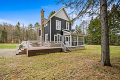 12 Emsdale Lake Road, Perry, ON P0A 1M0