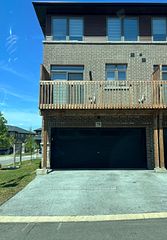 61 Soho Street 79, Hamilton, ON L8J 0M6
