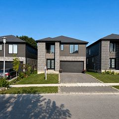 2064 Tribalwood Street, London North, ON N6G 0J2