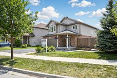 571 St Moritz Avenue, Waterloo, ON N2T 2Z3