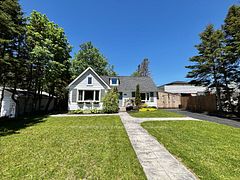 170 George Street, Gravenhurst, ON P1P 1E7