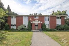 750 NOTRE DAME Street 4, Russell, ON K0A 1W0