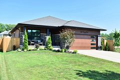 60 Snowy Owl Trail, Central Elgin, ON N5R 0M7
