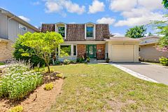 15 Lewis Crescent, Kitchener, ON N2A 2T7