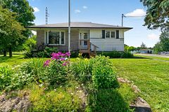 1402 County Rd 8 Road, Rideau Lakes, ON K0G 1E0