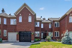3 Hepburn Court, Kanata, ON K2L 3Z3
