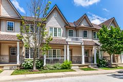 113 Liddycoat Lane, Hamilton, ON L9G 0A7