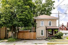 781 Water Street, Peterborough, ON K9H 3N5