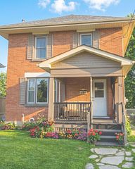 42 Harcourt Street, Port Hope, ON L1A 1M4